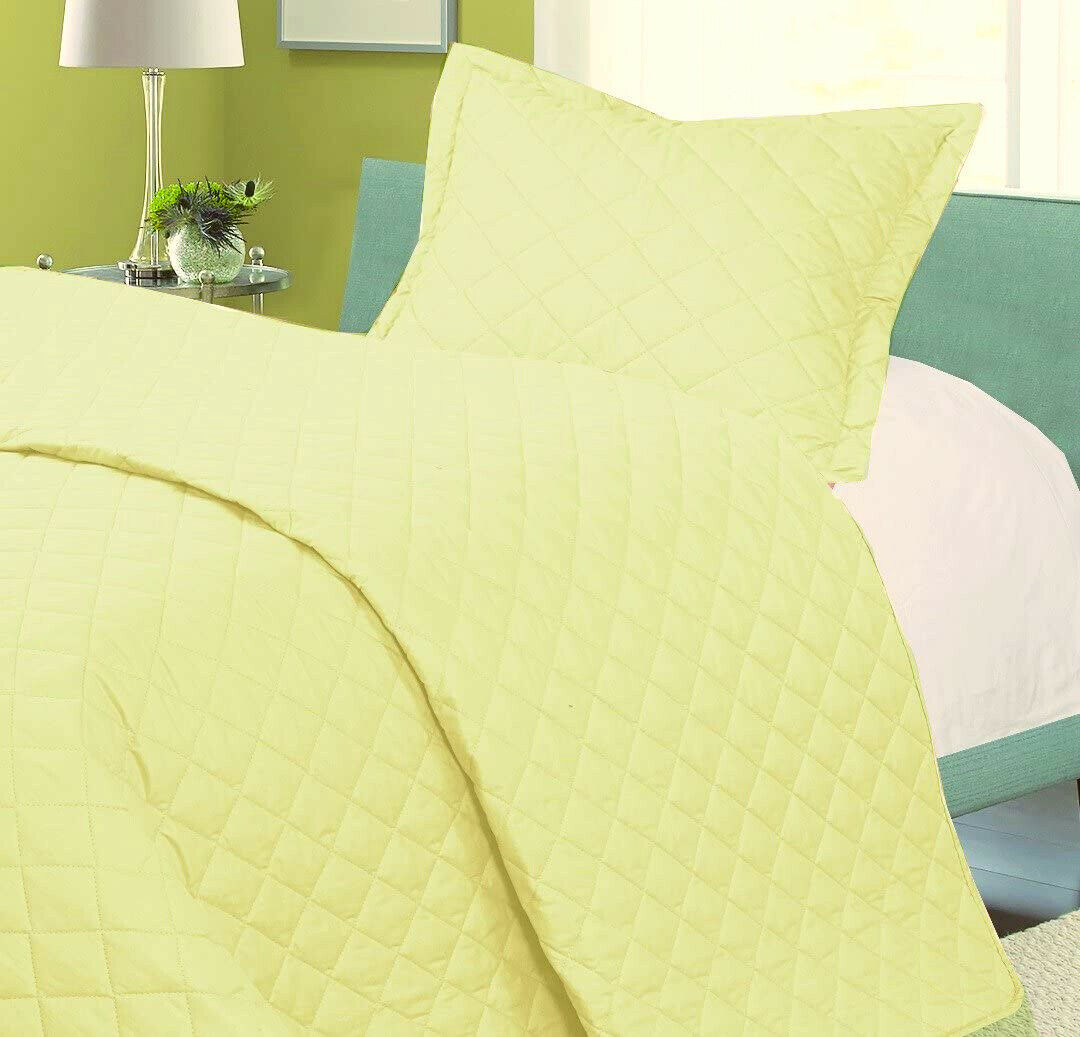 2.5 Tog Cot Bedspread : Yellow
