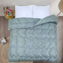 Load image into Gallery viewer, Soft Touch Coverless Microfibre Ultimate Comfort Duvet Quilt 10.5 Tog - Grey Polka Dot
