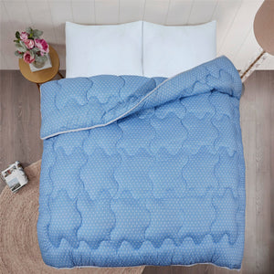 Soft Touch Coverless Microfibre Ultimate Comfort Duvet Quilt 10.5 Tog - Blue Polka Dot