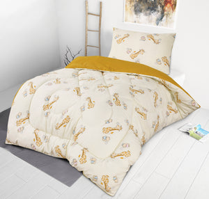 Kids Coverless Printed 7.5 tog Washable Quilt with Pillow Set 120 x 150 cm – Giraffe